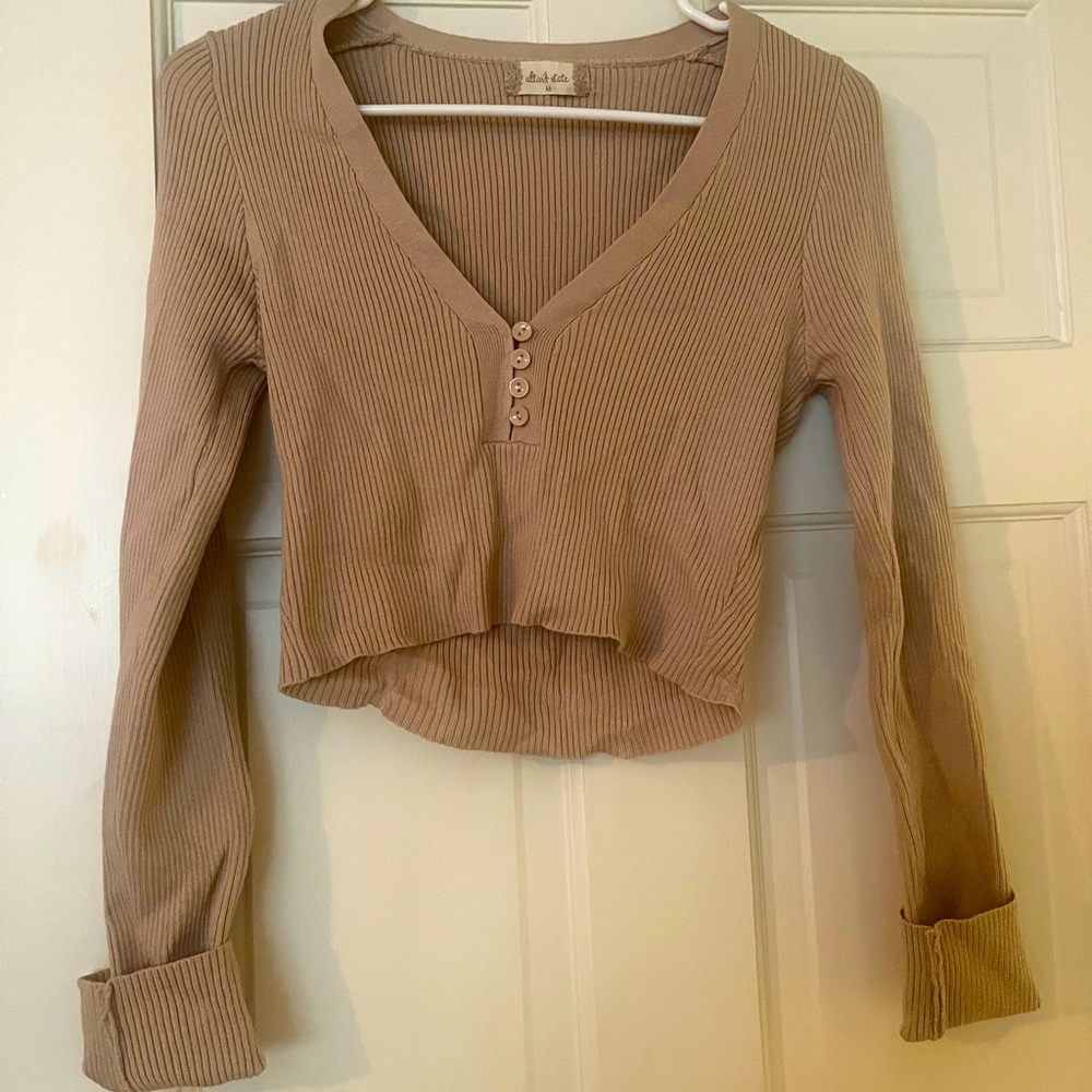 Beige Altar’d State Cropped Vneck Sweater